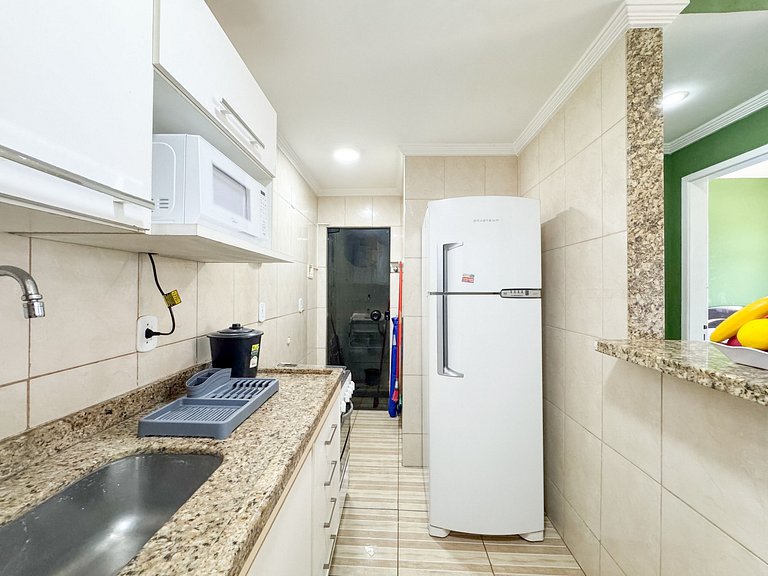 Apto na beira da praia do Centro | ROMM109