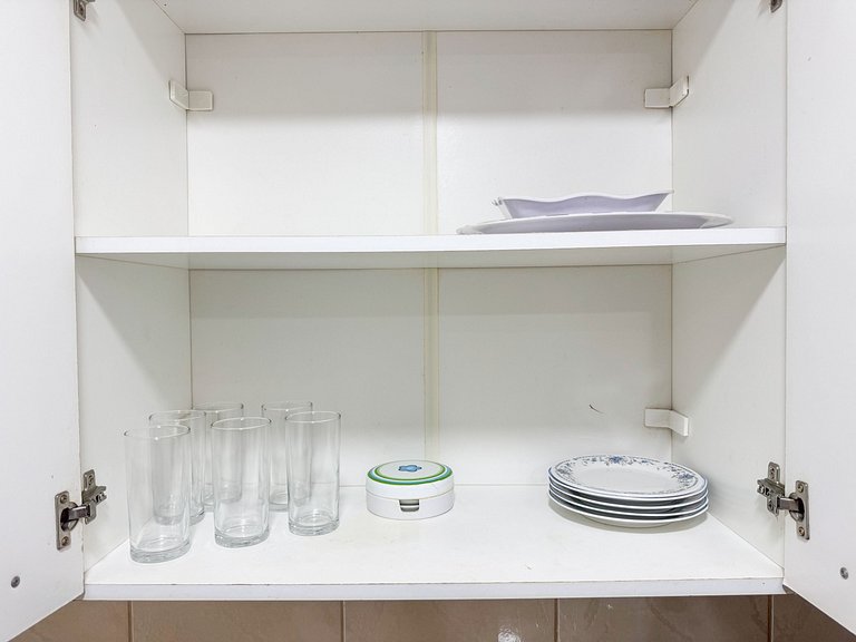 Apto na beira da praia do Centro | ROMM109