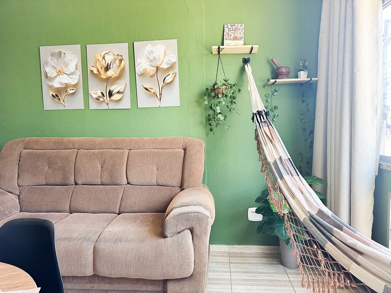 Apto na beira da praia do Centro | ROMM109