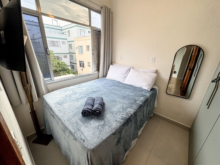 Ap. na beira da praia, ótima localização | ROMM318