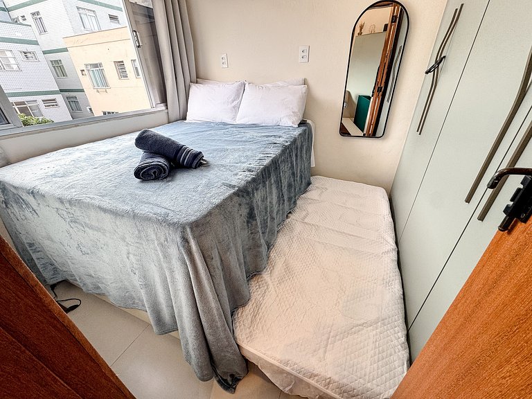 Ap. na beira da praia, ótima localização | ROMM318