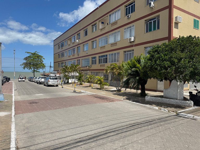 Ap. na beira da praia, ótima localização | ROMM318
