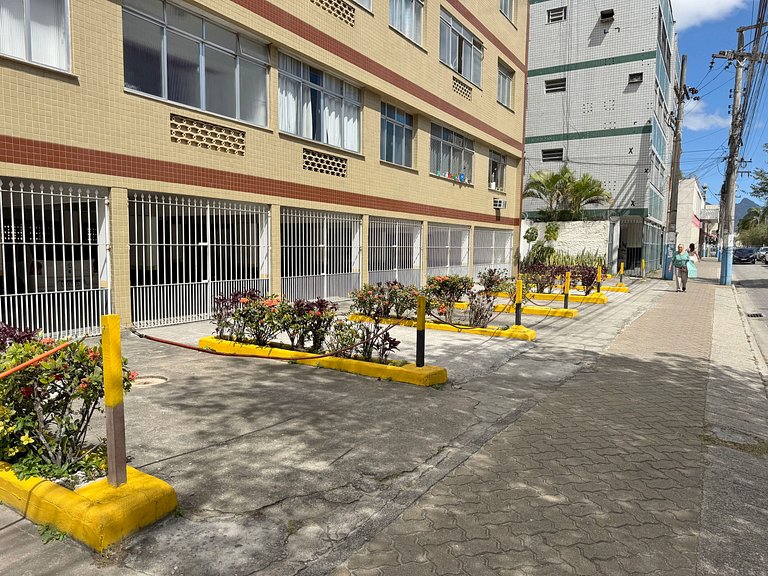 Ap. na beira da praia, ótima localização | ROMM318