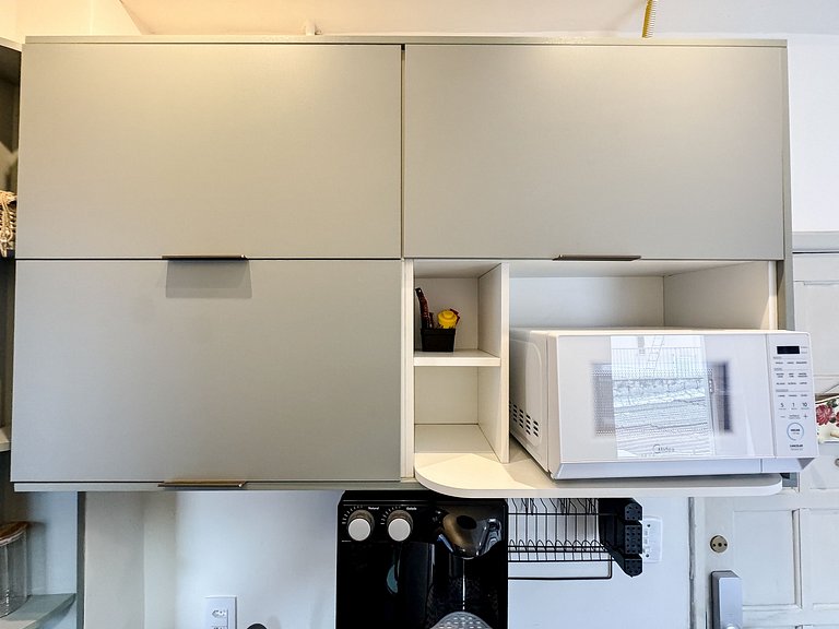 Ap. na beira da praia, ótima localização | ROMM318