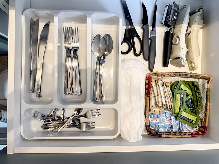 Ap. na beira da praia, ótima localização | ROMM318