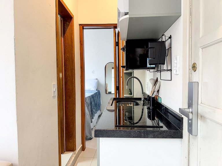 Ap. na beira da praia, ótima localização | ROMM318