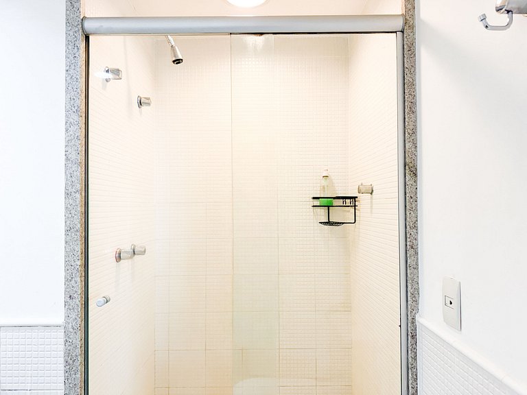 Loft de alto padrão a 100m da praia | MAMR607