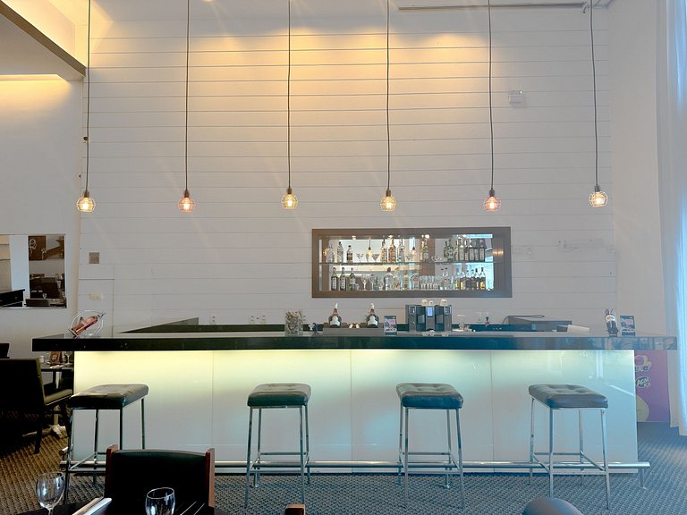 Loft de alto padrão a 100m da praia | MAMR607