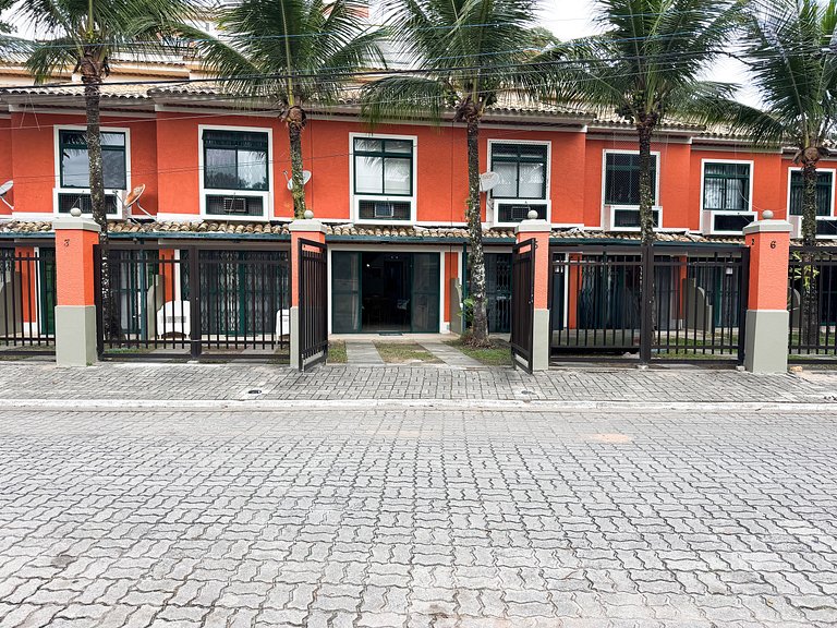 Casa em condomínio a beira mar | ROTC5